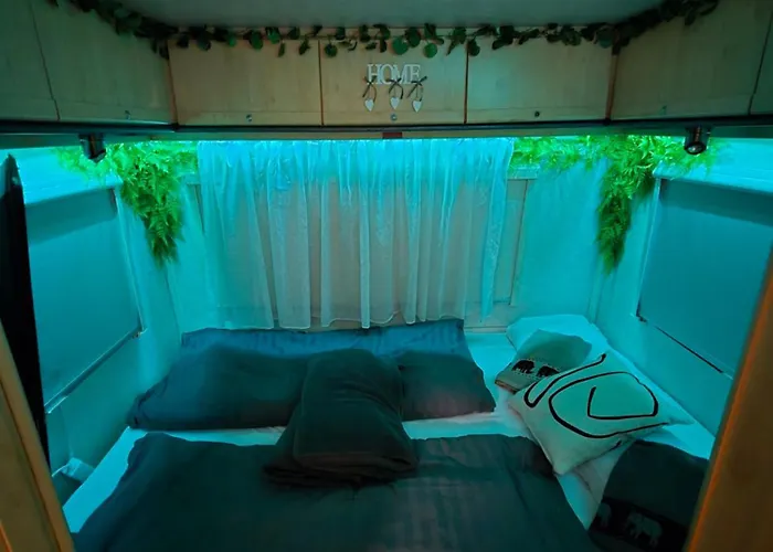 Autocaravan,camper,campervan,motorhome,not Driveable,only Habitable